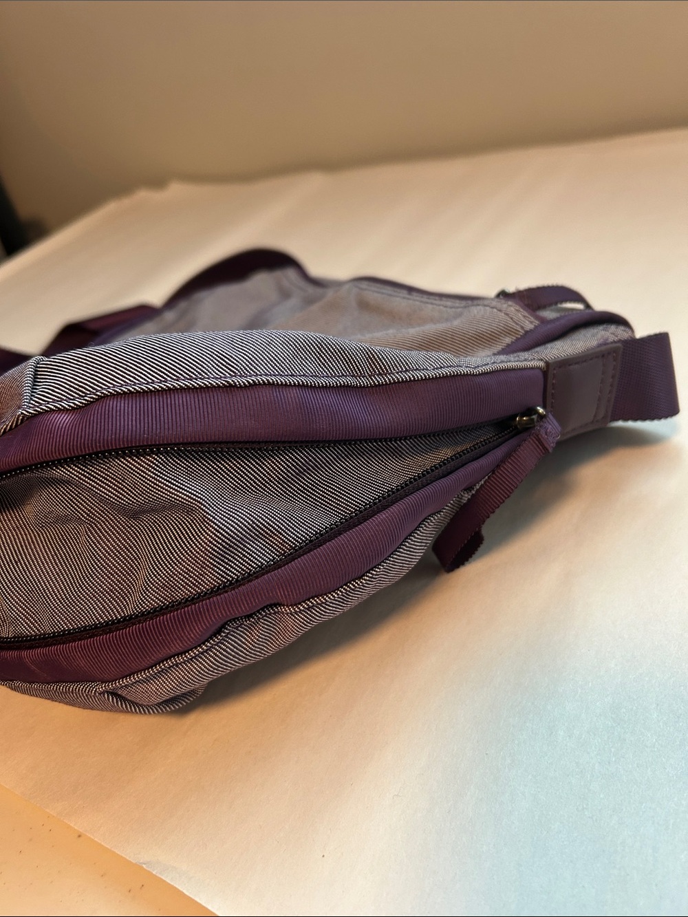 Lululemon Purple Nylon Crossbody Bag - Picture 7 of 12